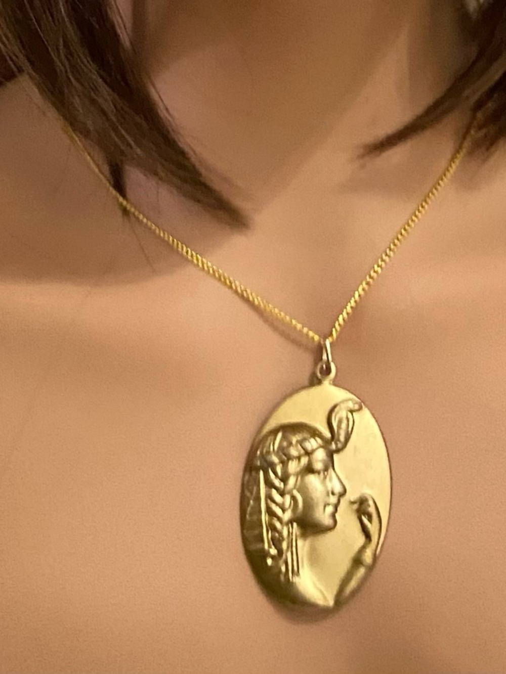 Vintage Egyptian Cleopatra Gold Filled Cameo 18in Gold Tone Chain Necklace